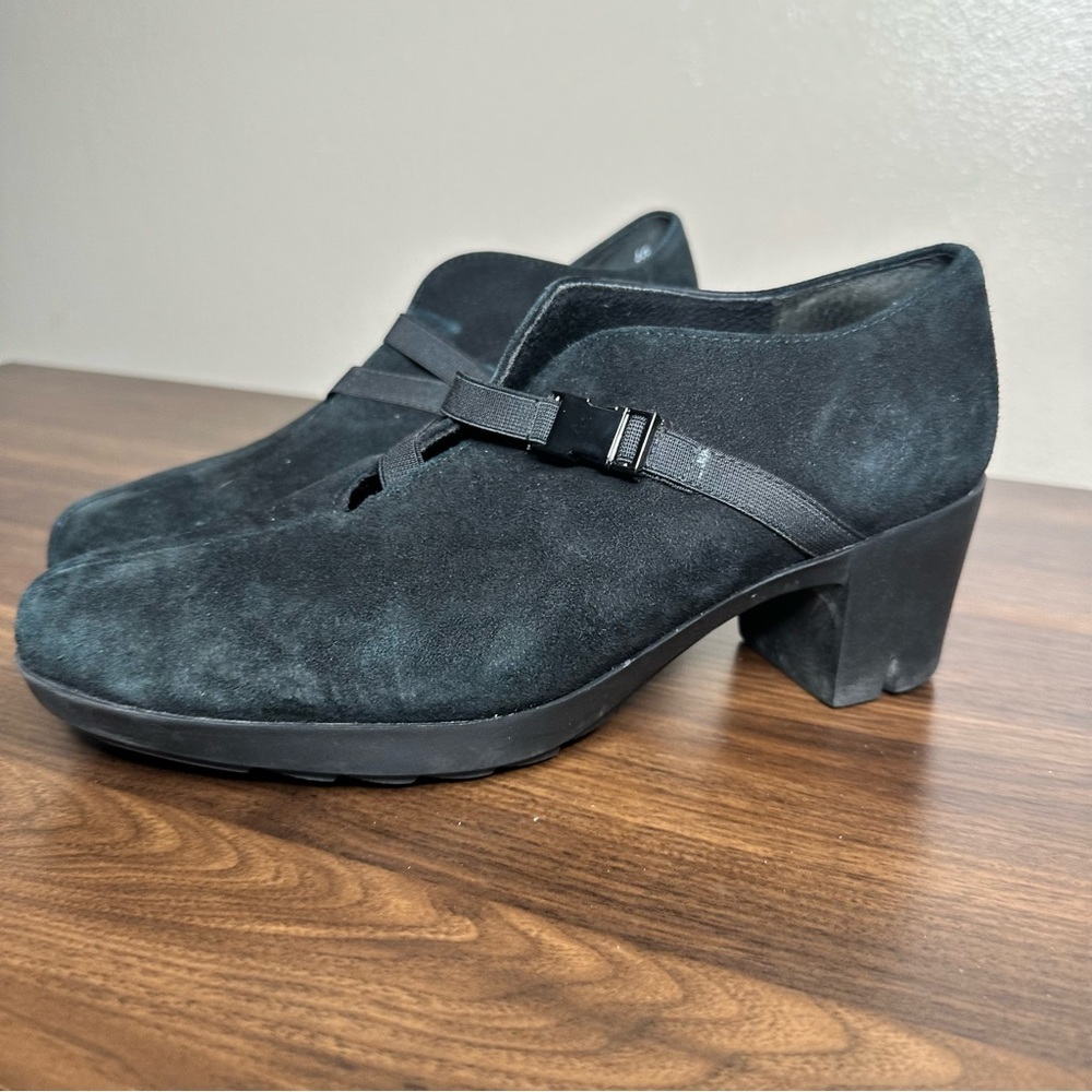 Munro Linn Womens Size 8 M Black Suede Booties Heels Shoes Buckle USA EUC